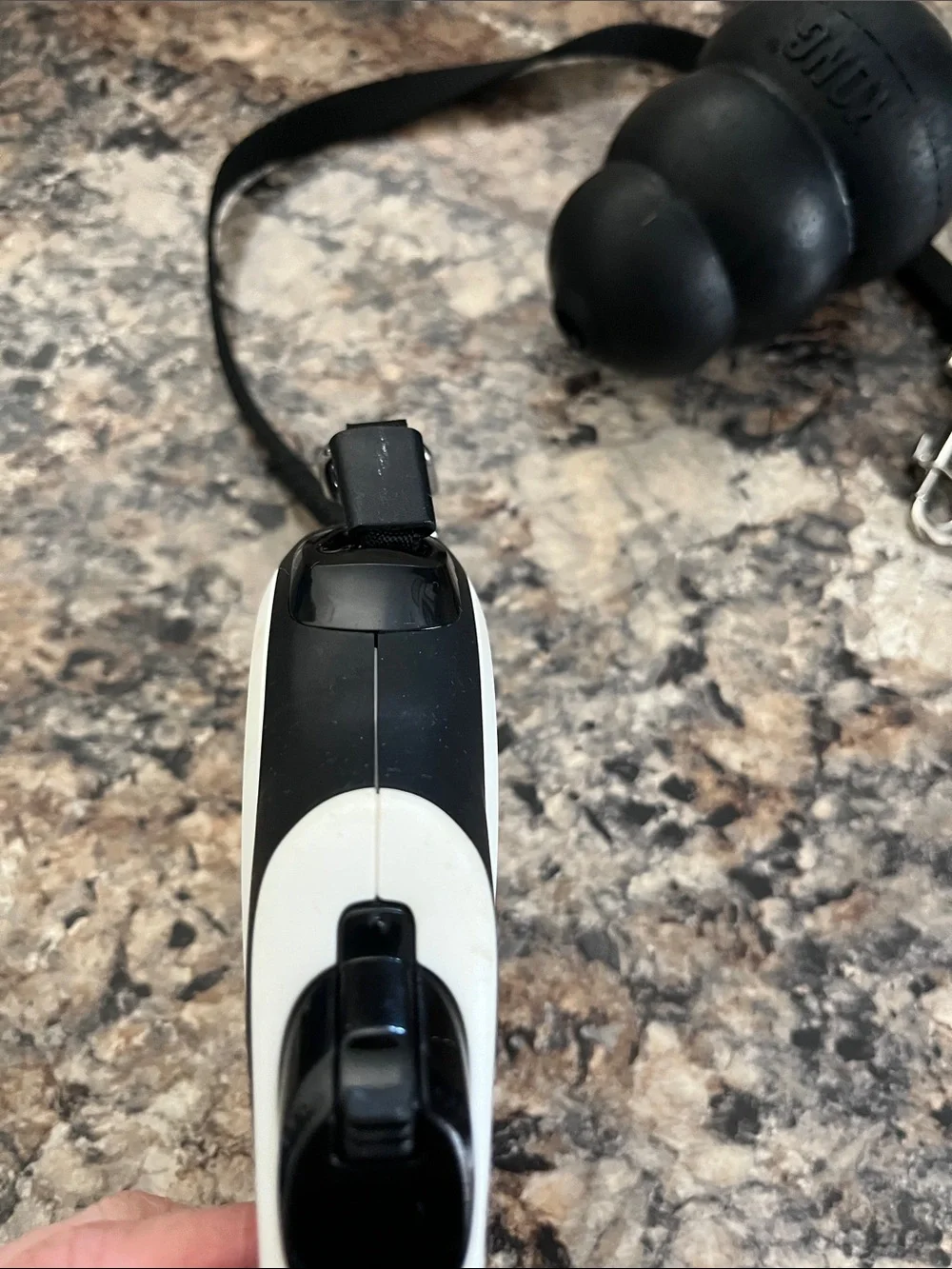 TUG Retractable Dog Leash with Black Kong Rubber Toy 🐶